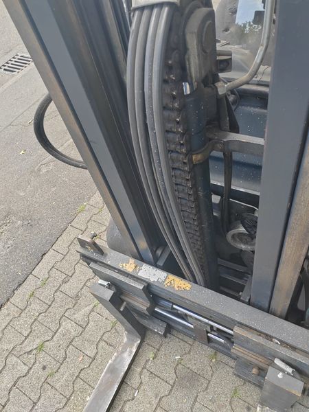 Linde H18D &mdash; jazden&aacute; manipulačn&aacute; technika | Booster Lift