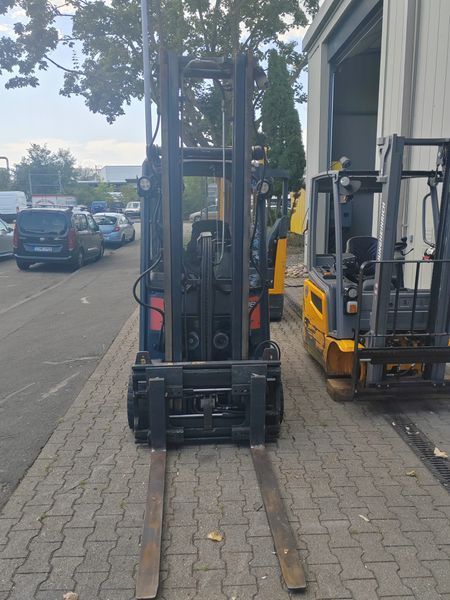 Linde H18D &mdash; jazden&aacute; manipulačn&aacute; technika | Booster Lift