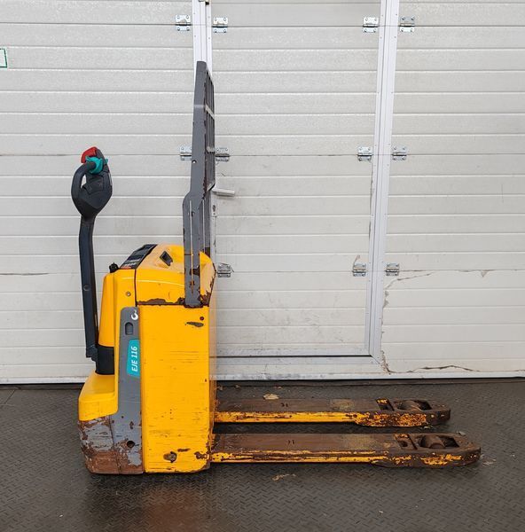 Jungheinrich EJE 116 2022y/ 1800mh &mdash; used warehouse equipment | Booster Lift