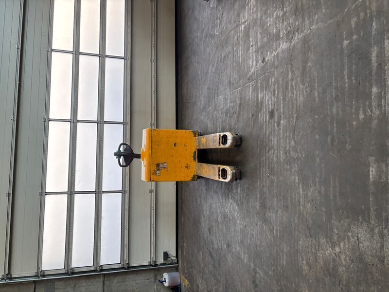 Jungheinrich EJE 120 &mdash; gebrauchte Stapler | Booster Lift