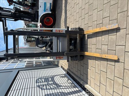 Still RX50-13 &mdash; used warehouse equipment | Booster Lift