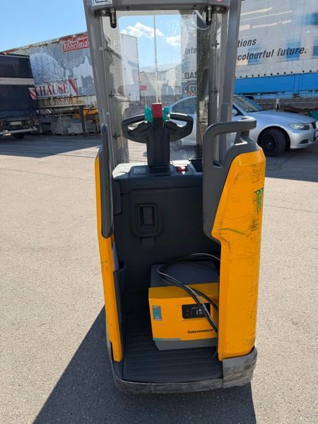 Jungheinrich ERC 214i lion 4.7m/ 2022y/ 1059h &mdash; б/у складская техника | Booster Lift