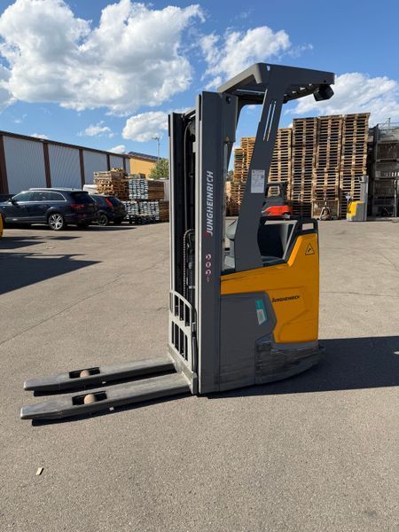 Jungheinrich ERC 214i lion 4.7m/ 2022y/ 1059h &mdash; вживана складська техніка | Booster Lift