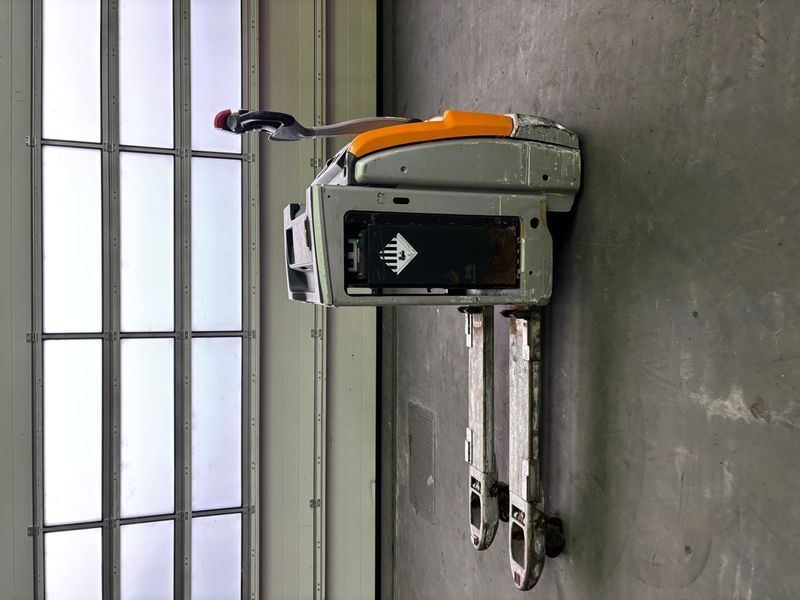 Still EXH 30 Lithium &mdash; вживана складська техніка | Booster Lift