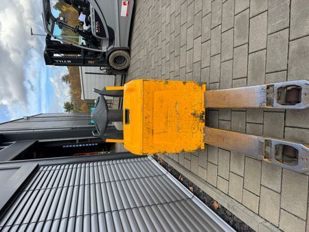Jungheinrich ERE 120 FP Baujahr 2021 Lithium &mdash; used warehouse equipment | Booster Lift