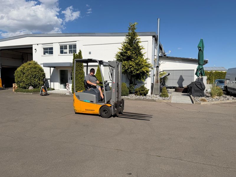 Jungheinrich EFG115 4.5m/ 2021y/ 828h &mdash; gebrauchte Stapler | Booster Lift