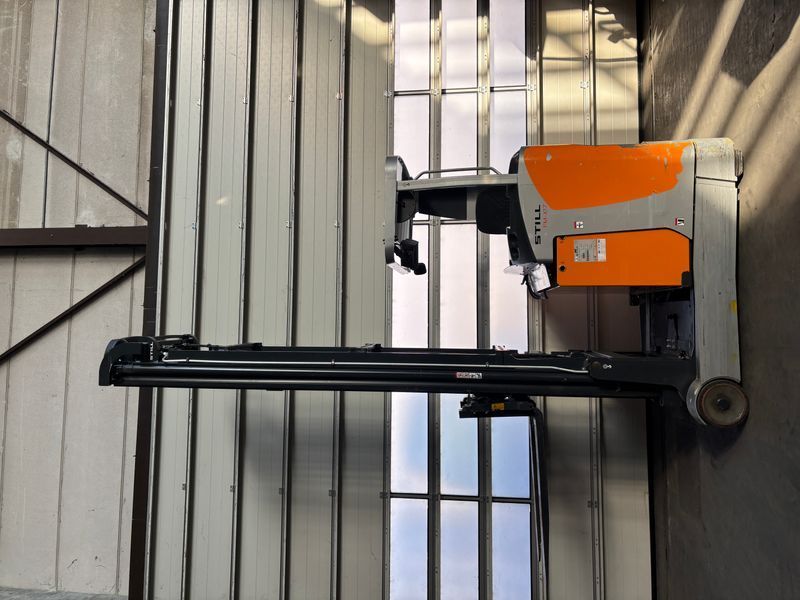 Still FM-X17 &mdash; used warehouse equipment | Booster Lift