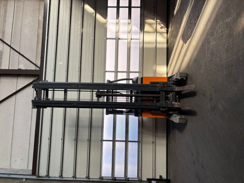 Still FM-X17 &mdash; used warehouse equipment | Booster Lift