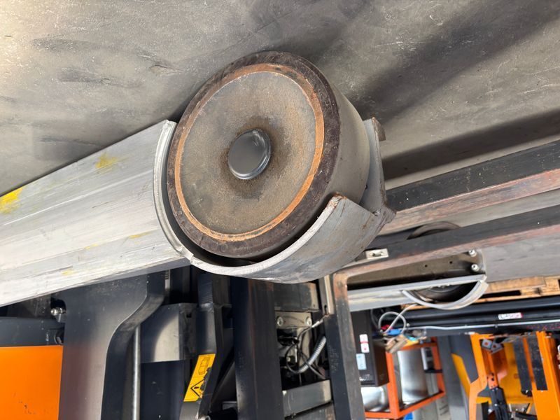 Still FM-X17 &mdash; used warehouse equipment | Booster Lift