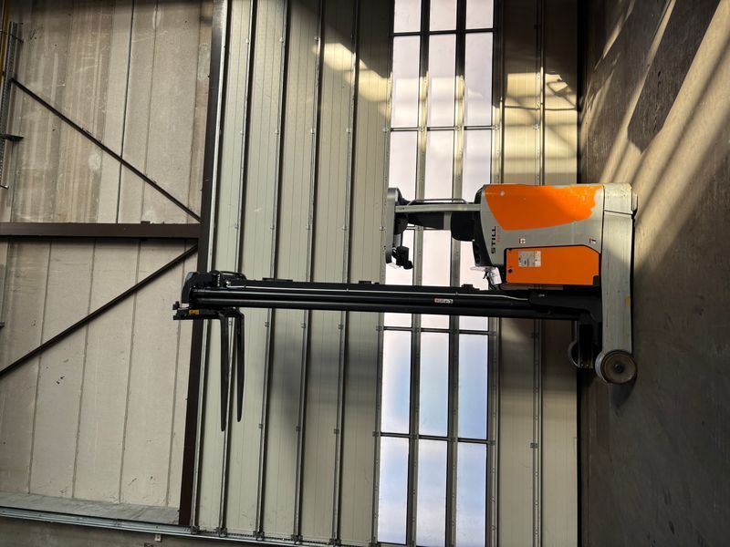 Still FM-X17 &mdash; used warehouse equipment | Booster Lift