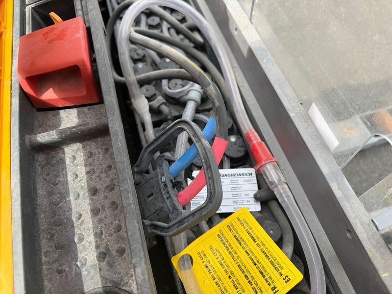 Jungheinrich EJC 112 batt 2021/ 4.09m res HPJ &mdash; gebrauchte Stapler | Booster Lift