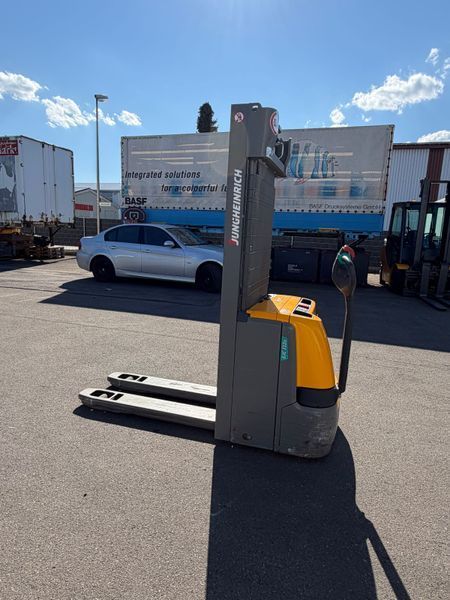 Jungheinrich EJC 112z cold store/ Lion 2021y/ 653h/ initial &mdash; used warehouse equipment | Booster Lift