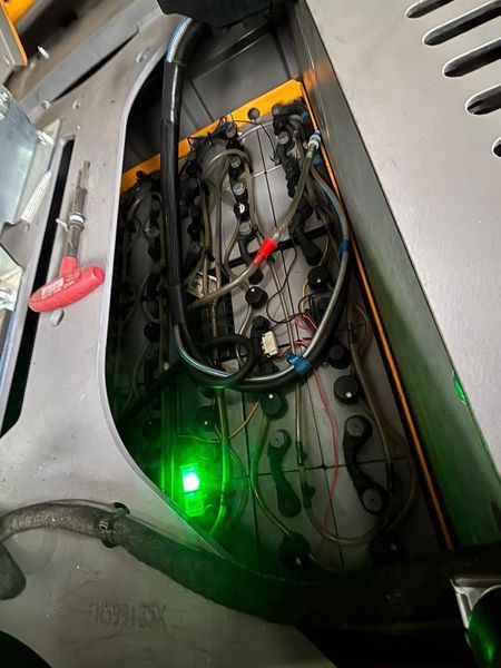 Jungheinrich EKX 410 Schienengef&uuml;hrt mit PSA &mdash; jazden&aacute; manipulačn&aacute; technika | Booster Lift