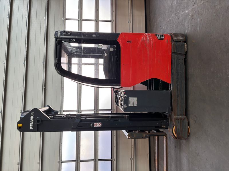 Linde R 14 &mdash; jazden&aacute; manipulačn&aacute; technika | Booster Lift