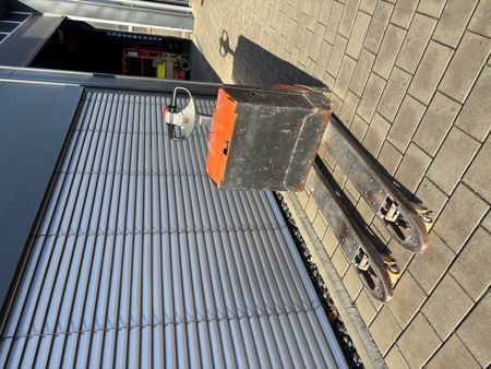 BT LWE 180 &mdash; jazden&aacute; manipulačn&aacute; technika | Booster Lift