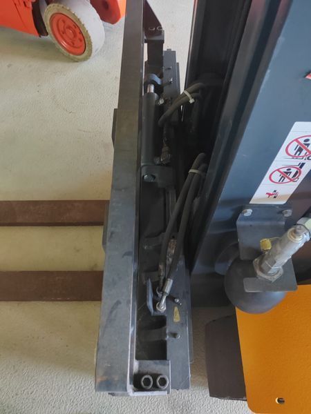 Jungheinrich DFG430s /5828mh/ 4.3m/ 2014y &mdash; jazden&aacute; manipulačn&aacute; technika | Booster Lift