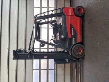 Linde E 25 &mdash; jazden&aacute; manipulačn&aacute; technika | Booster Lift