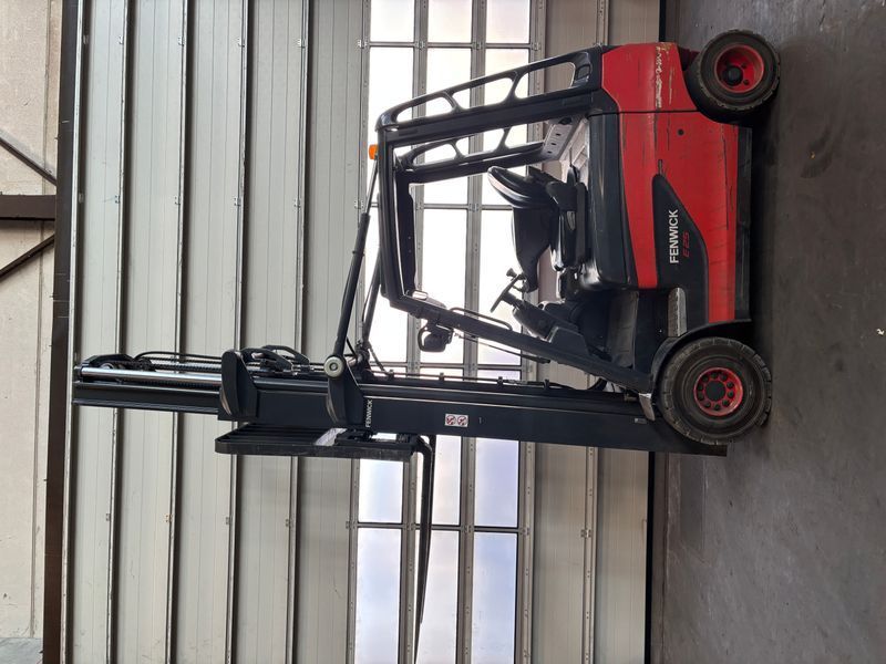 Linde E 25 &mdash; jazden&aacute; manipulačn&aacute; technika | Booster Lift