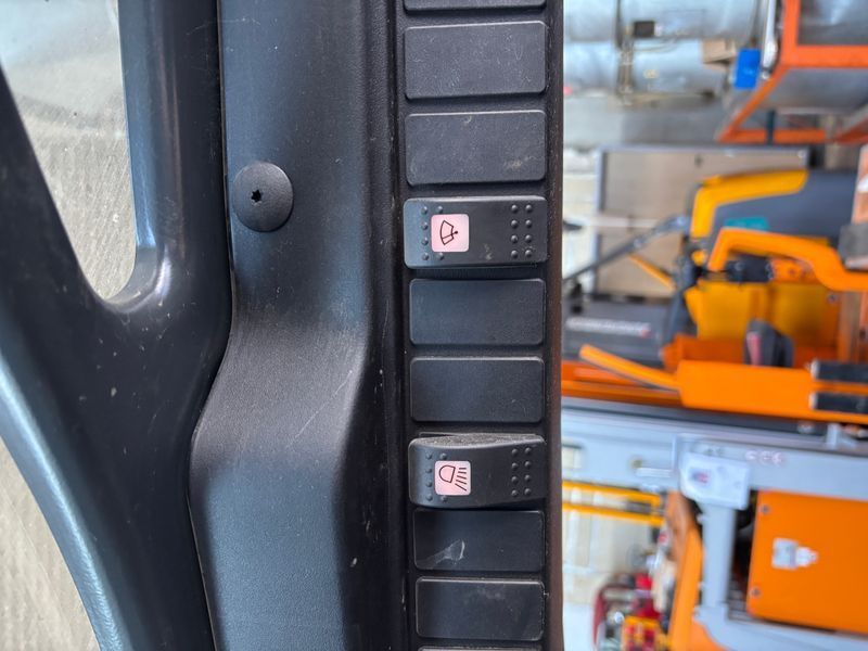 Linde E 25 &mdash; jazden&aacute; manipulačn&aacute; technika | Booster Lift