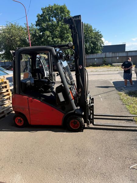 Linde H18D &mdash; used warehouse equipment | Booster Lift