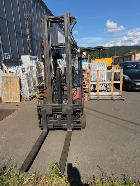 Linde H18D &mdash; used warehouse equipment | Booster Lift