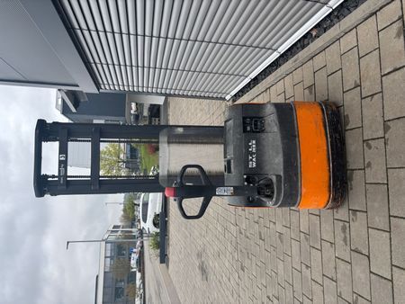 Still EGV 16 &mdash; used warehouse equipment | Booster Lift