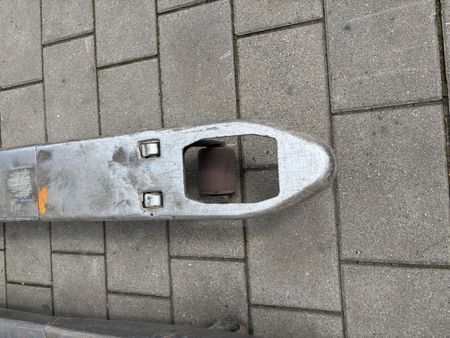 Still EXUS22 &mdash; jazden&aacute; manipulačn&aacute; technika | Booster Lift