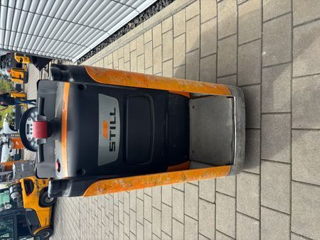 Still EXUS22 &mdash; jazden&aacute; manipulačn&aacute; technika | Booster Lift
