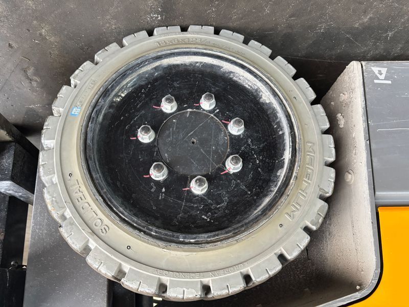 Jungheinrich EFG BA-115 &mdash; used warehouse equipment | Booster Lift
