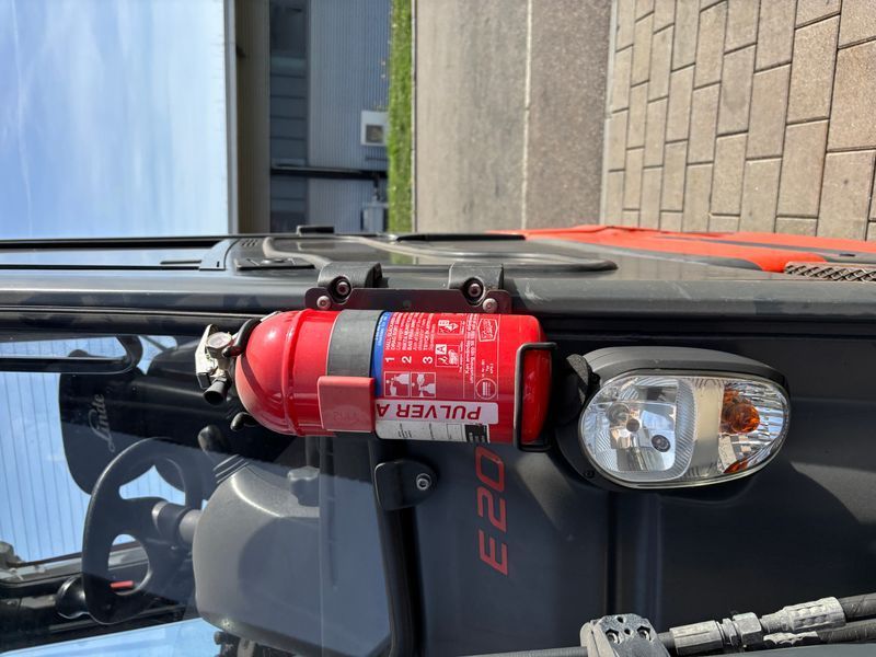 Linde E20-01/600 Hochgesetzt &mdash; вживана складська техніка | Booster Lift