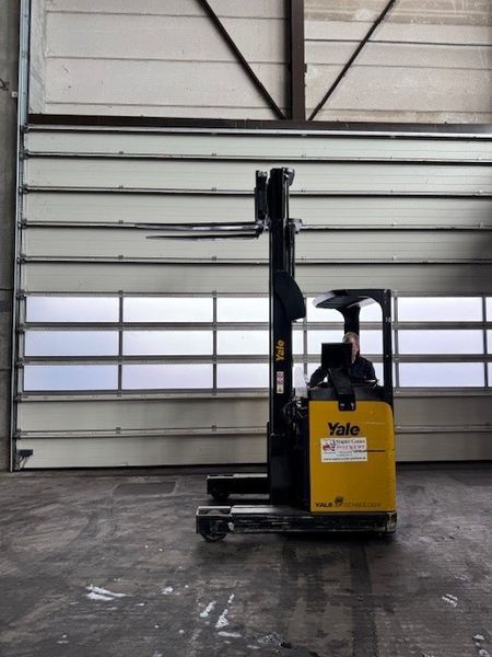 Yale MR14 &mdash; used warehouse equipment | Booster Lift