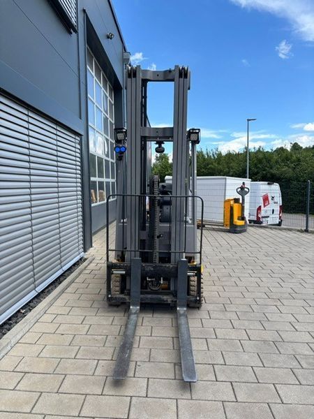 Jungheinrich EFG 115 SP GE 115-600 DZ &mdash; used warehouse equipment | Booster Lift