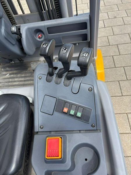 Jungheinrich EFG 115 SP GE 115-600 DZ &mdash; used warehouse equipment | Booster Lift