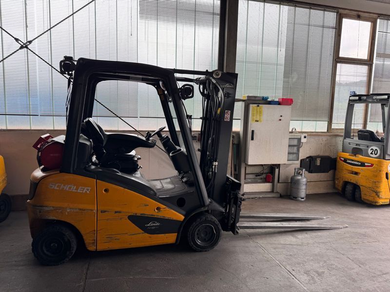 Linde H 18 T-01 391 Triplex &mdash; вживана складська техніка | Booster Lift