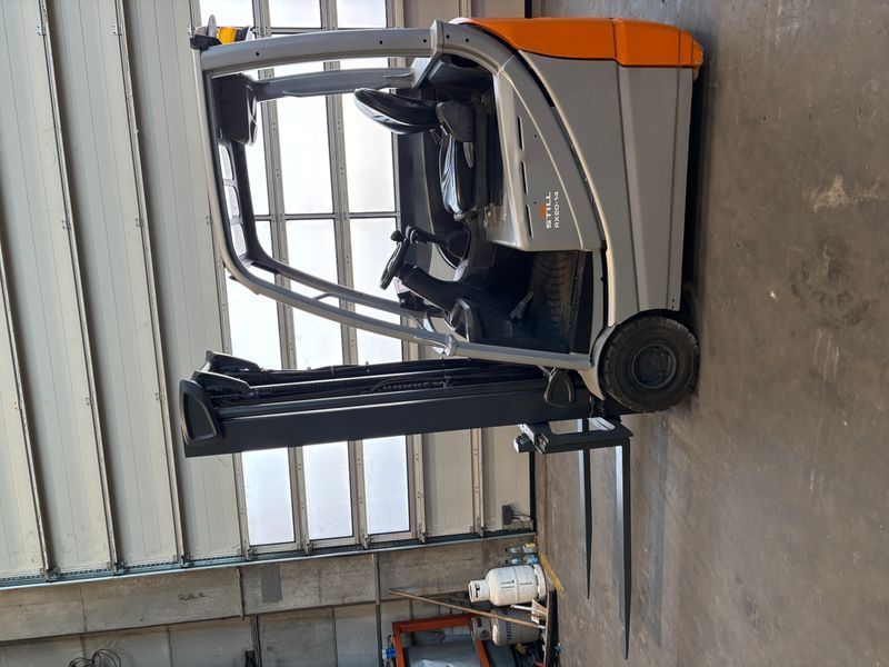 Still RX20-14C Triplex Drive-In &mdash; gebrauchte Stapler | Booster Lift