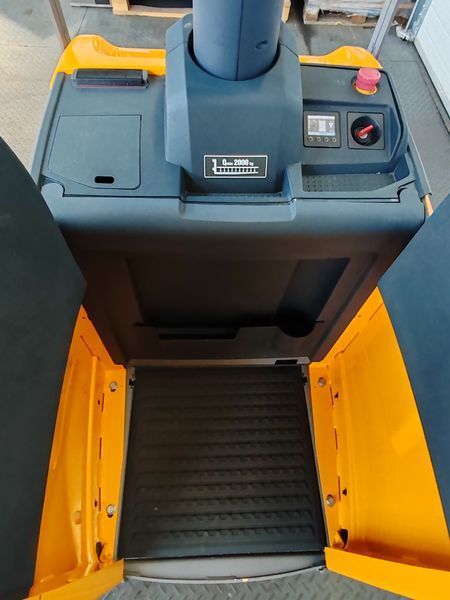 Jungheinrich ERE 120 2131h/ 2t/ 2020y &mdash; used warehouse equipment | Booster Lift
