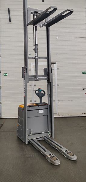 Jungheinrich EJC 214z 2.9m/ 164mh &mdash; б/у складская техника | Booster Lift