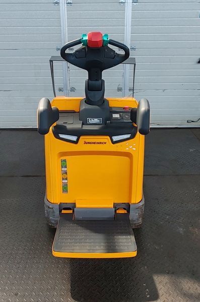 Jungheinrich ERE 120 2t/ 2021yy &mdash; used warehouse equipment | Booster Lift