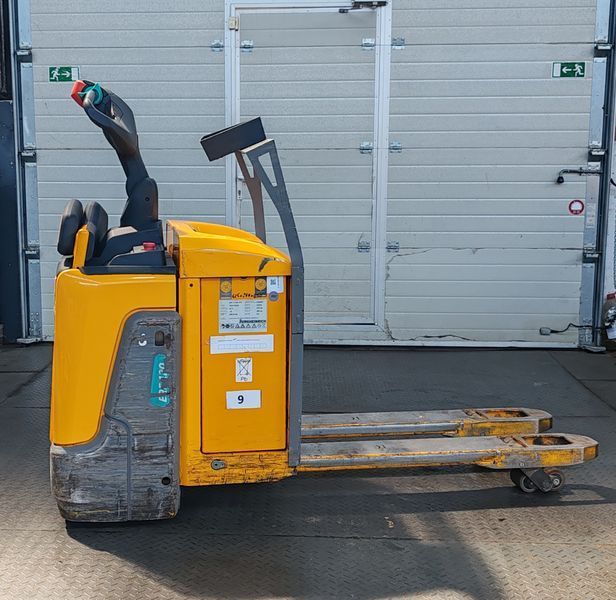 Jungheinrich ERE 120 2t/ 2021yy &mdash; used warehouse equipment | Booster Lift