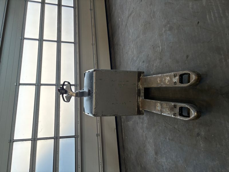 Still EXU-SF20 silver refurbished Still Still EXU-SF20 &mdash; gebrauchte Stapler | Booster Lift