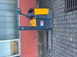 Jungheinrich ERD 220 &mdash; gebrauchte Stapler | Booster Lift
