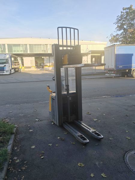 Jungheinrich ERC 214z 5.35m/ initial &mdash; used warehouse equipment | Booster Lift