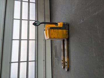 Jungheinrich EJE 225 &mdash; used warehouse equipment | Booster Lift