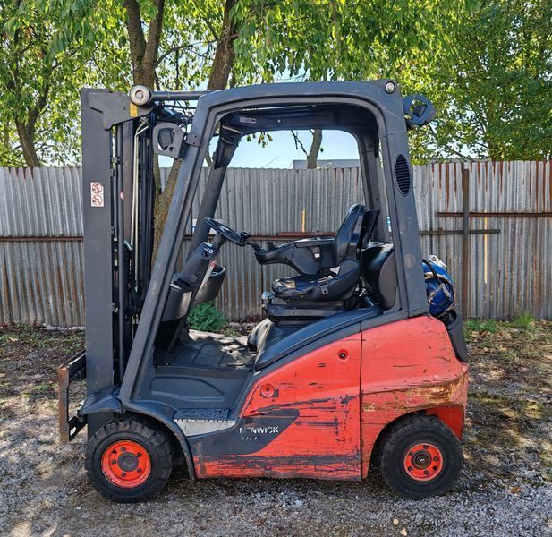 Linde H14T-01 &mdash; used warehouse equipment | Booster Lift
