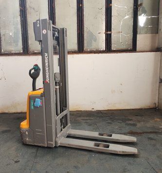 Jungheinrich EJC 112 4.3m/ batt2020 &mdash; jazden&aacute; manipulačn&aacute; technika | Booster Lift