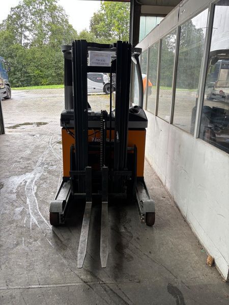 Still FM-X10 &mdash; used warehouse equipment | Booster Lift