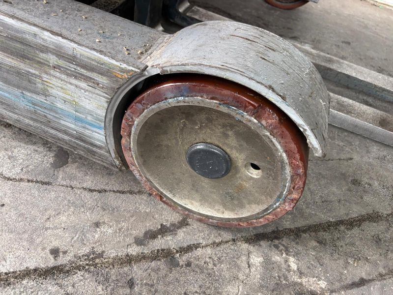 Still FM-X10 &mdash; used warehouse equipment | Booster Lift