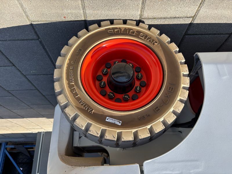 Bobcat B25NS Lithium Vorf&uuml;hrger&auml;t &mdash; used warehouse equipment | Booster Lift