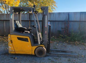Jungheinrich EFG 215 &mdash; gebrauchte Stapler | Booster Lift