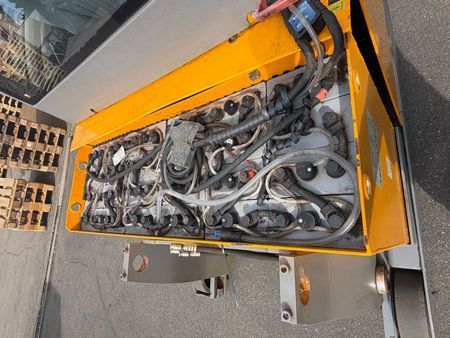 Jungheinrich ETV 214 2022y/ 10.5m &mdash; jazden&aacute; manipulačn&aacute; technika | Booster Lift